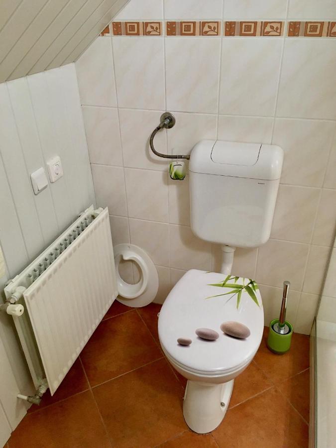 Apartment Milena Nomenj Екстериор снимка