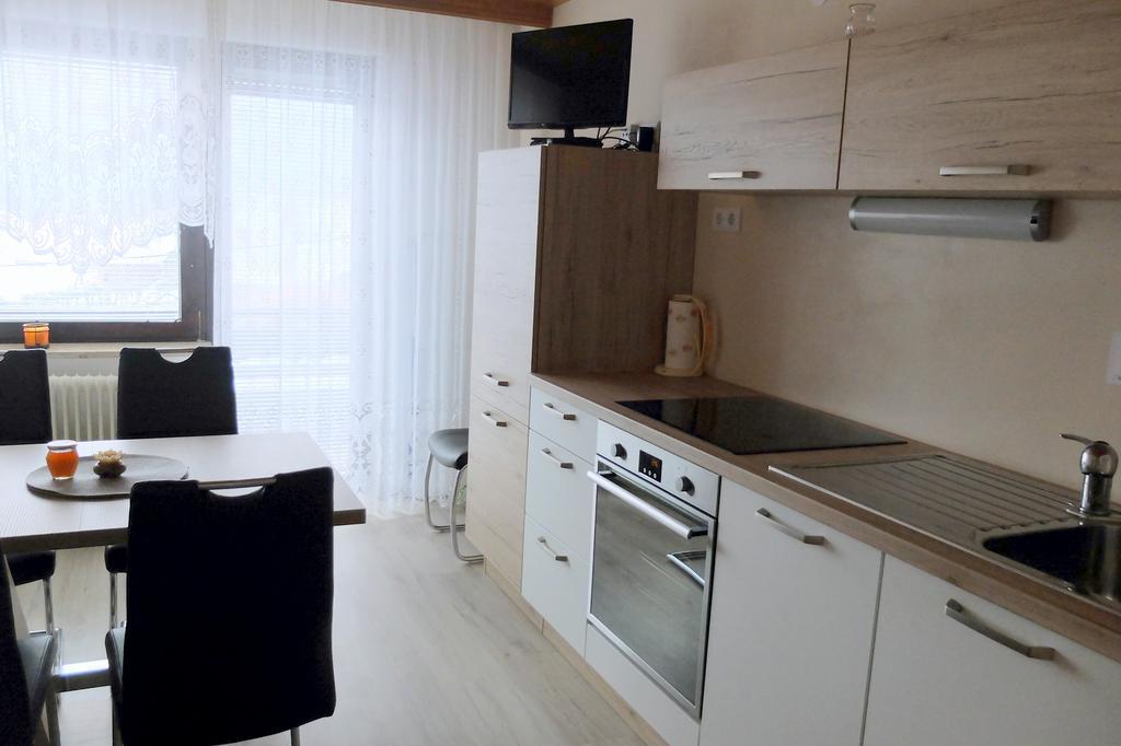 Apartment Milena Nomenj Екстериор снимка