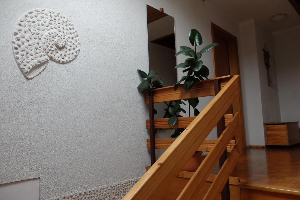 Apartment Milena Nomenj Екстериор снимка