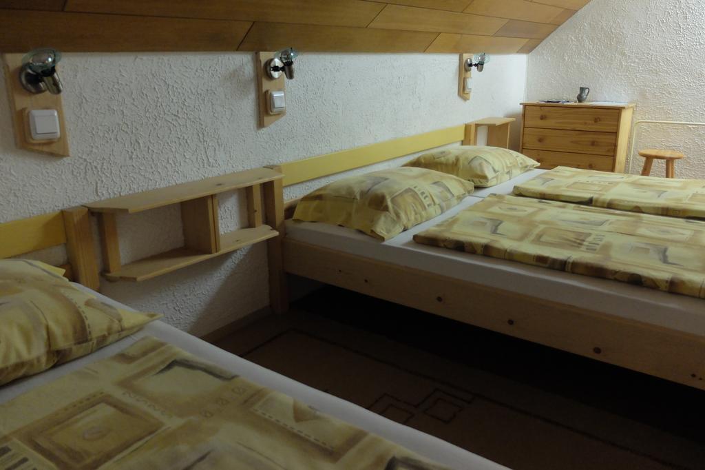 Apartment Milena Nomenj Екстериор снимка